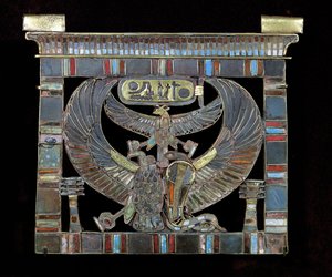 Ramses II:n rintakehä (1279-1213 eKr.) Uusi kuningaskunta (kulta ja puolijalokivet) (katso myös 95068)